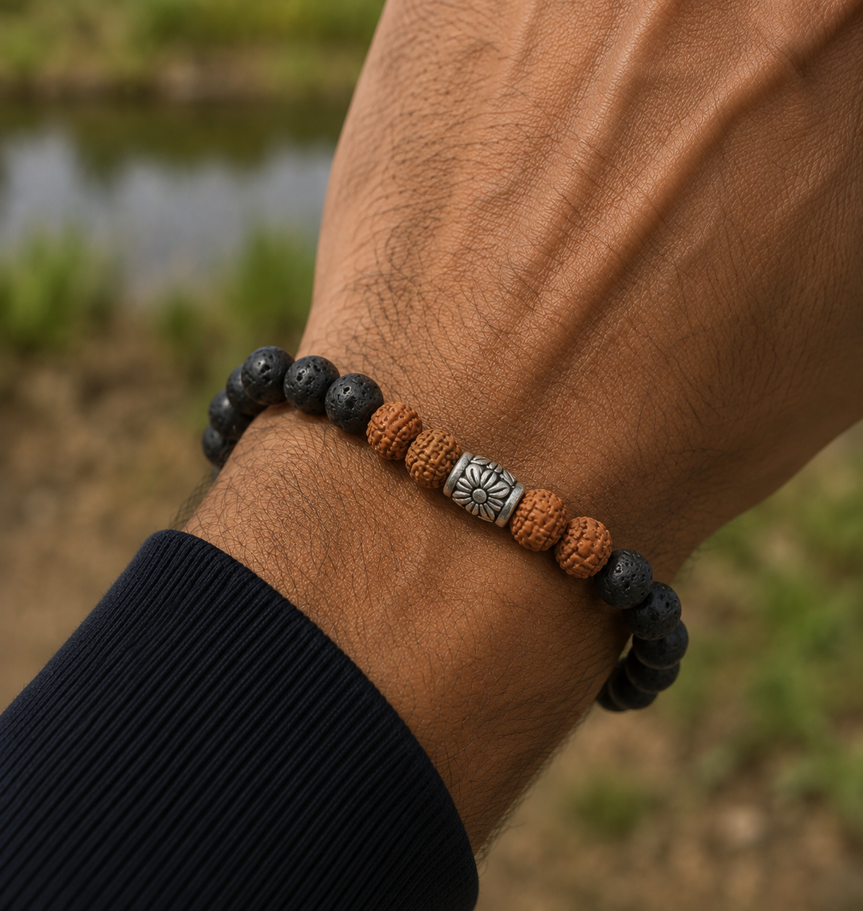Bracelet Rudraksha, Pierre de lave Pour Homme (ANCRAGE ET STABILITE )