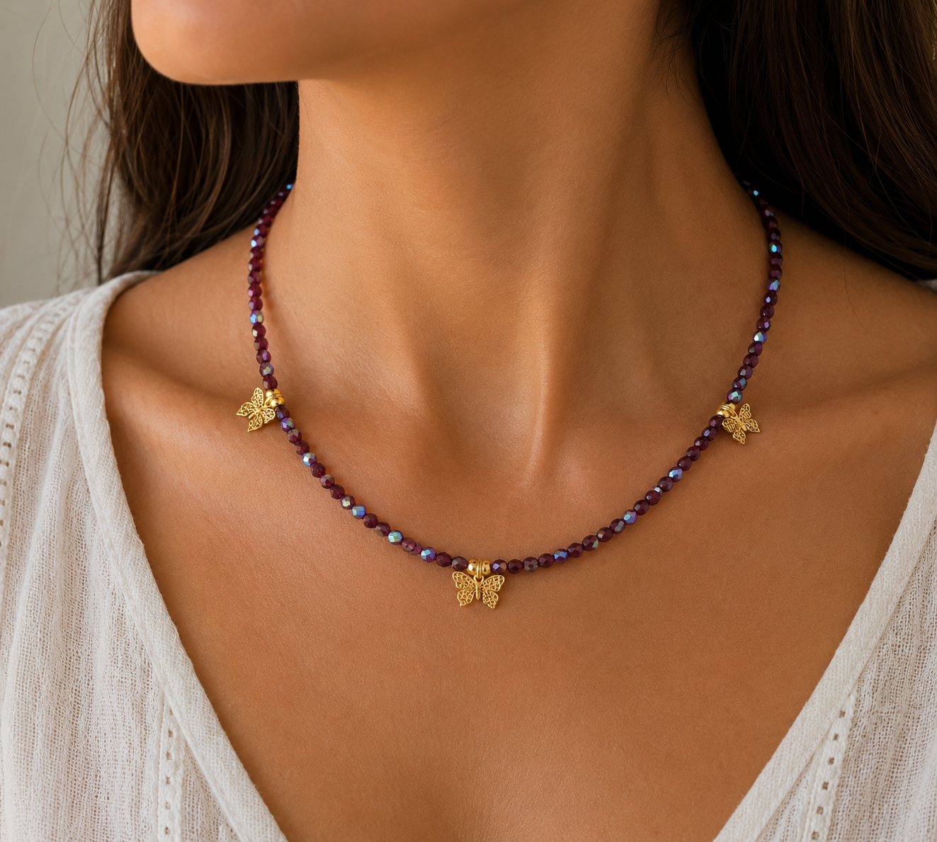 Collier Perles Grenat Facetté /Papillon Filigrane
